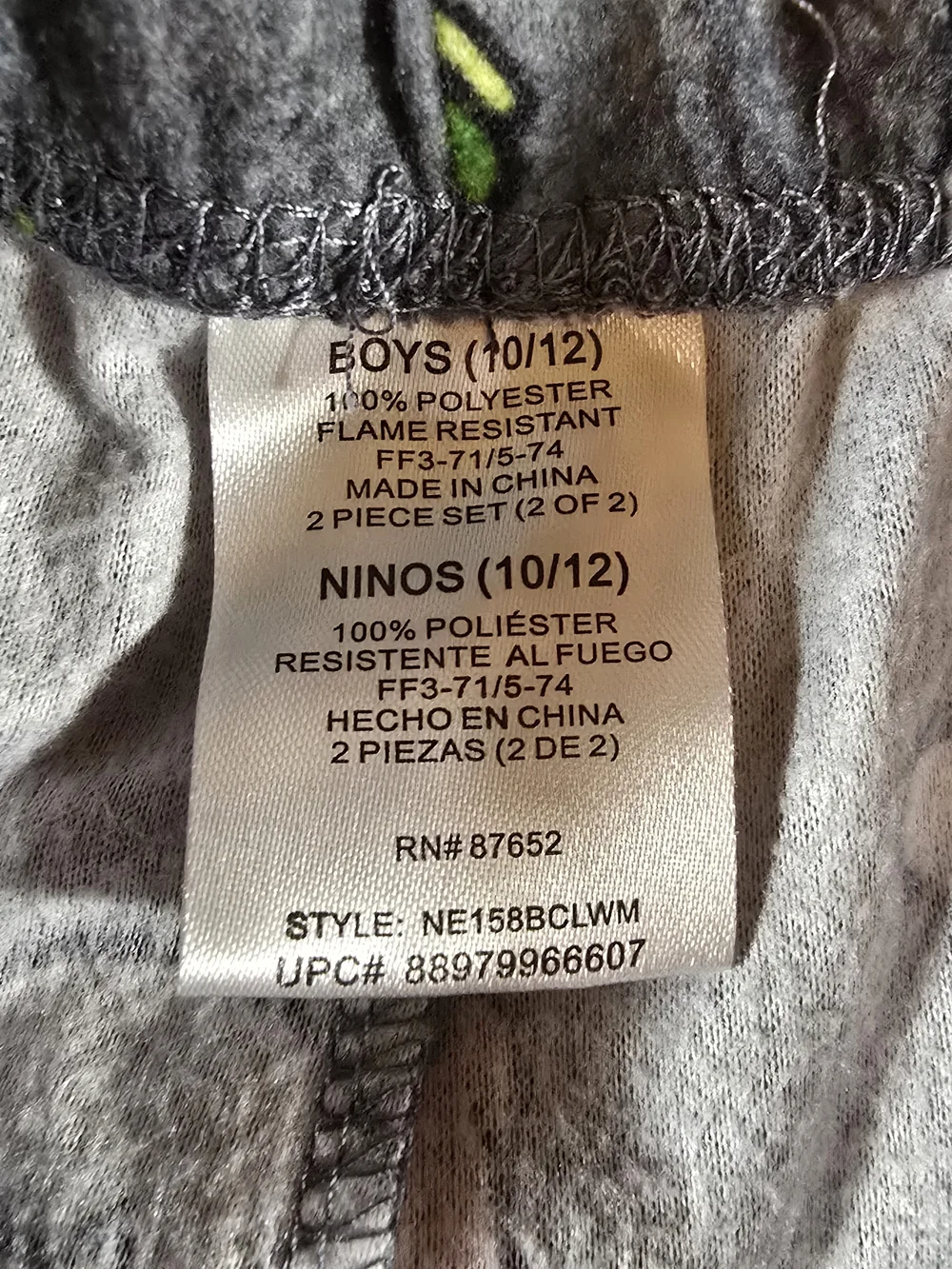 Nintendo Super Mario Orange Red Kids Sweater - Size 10/12